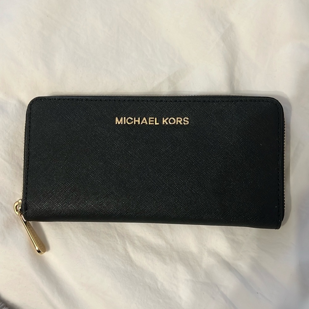 Black Michael Kors wallet